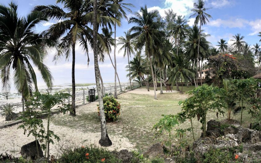Beach House on 2.6 Acres for Sale in Kikambala