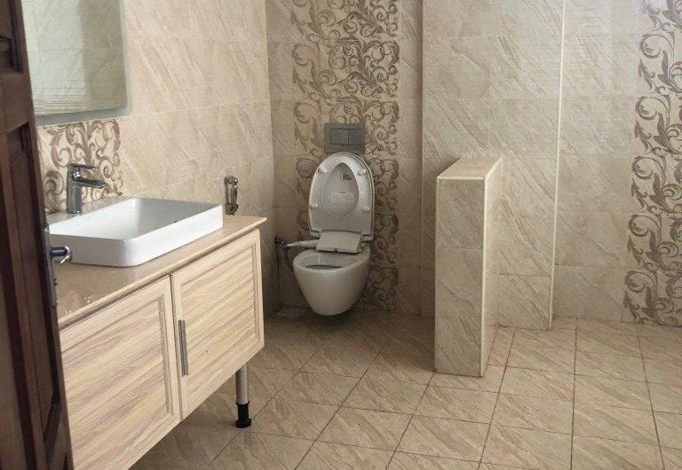 FOR SALE: AUM APARTMENTS KIZINGO