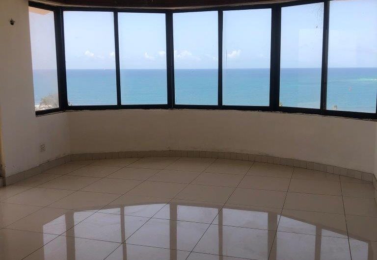 KIZINGO: PENTHOUSE FOR SALE