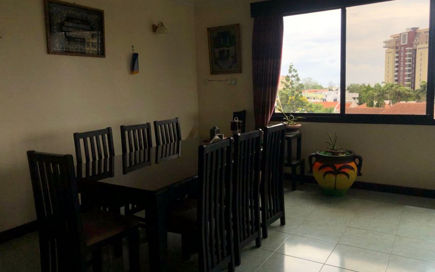 KIZINGO: 4BR APARTMENT FOR SALE
