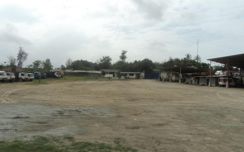 TRANSPORTERS YARD FOR SALE