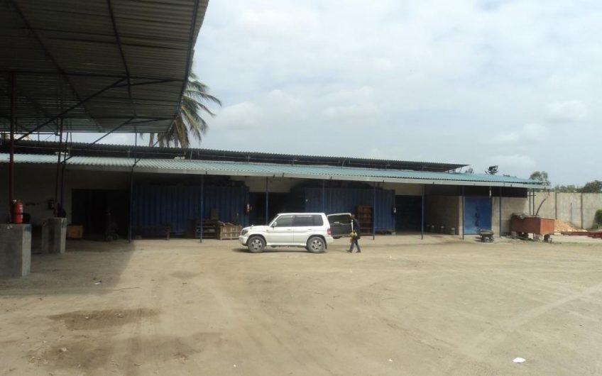 TRANSPORTERS YARD FOR SALE