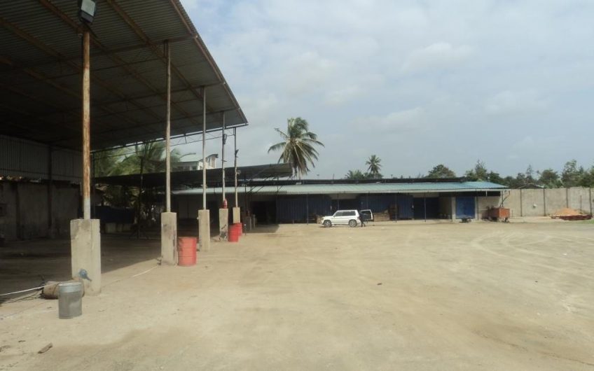 TRANSPORTERS YARD FOR SALE