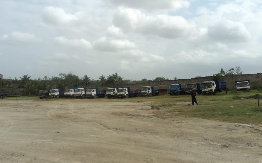 TRANSPORTERS YARD FOR SALE