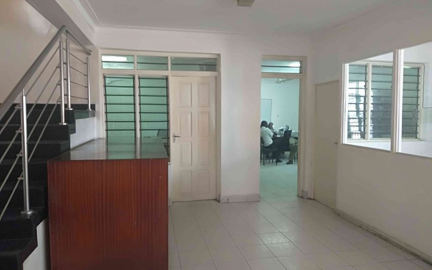 TO LET: 2-ACRE YARD IN JOMVU