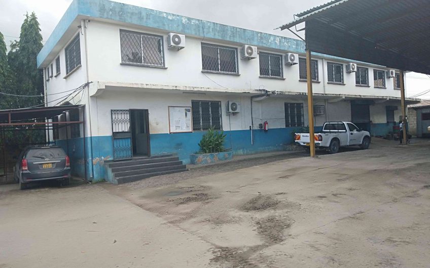 TO LET: 2-ACRE YARD IN JOMVU