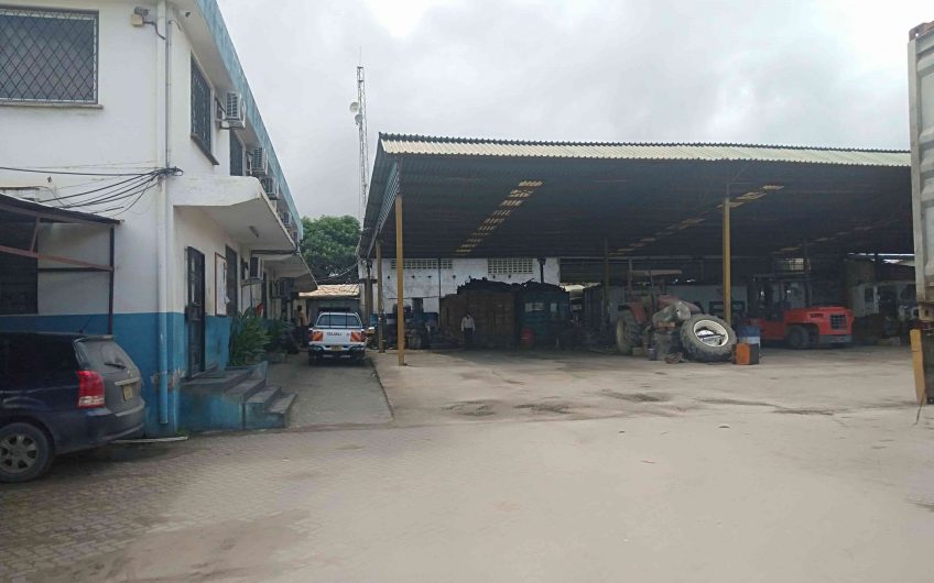 TO LET: 2-ACRE YARD IN JOMVU