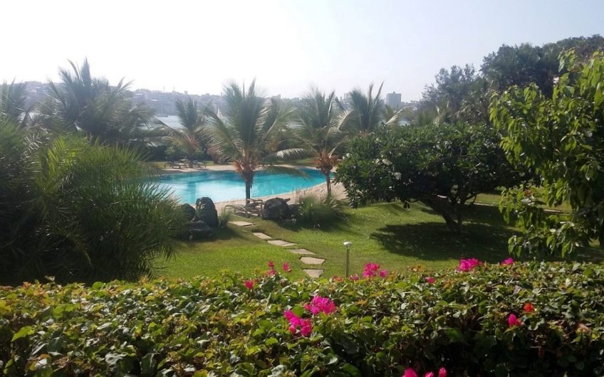 TO LET: SPECTACULAR SEAVIEW UNFURNISHED APARTMENT